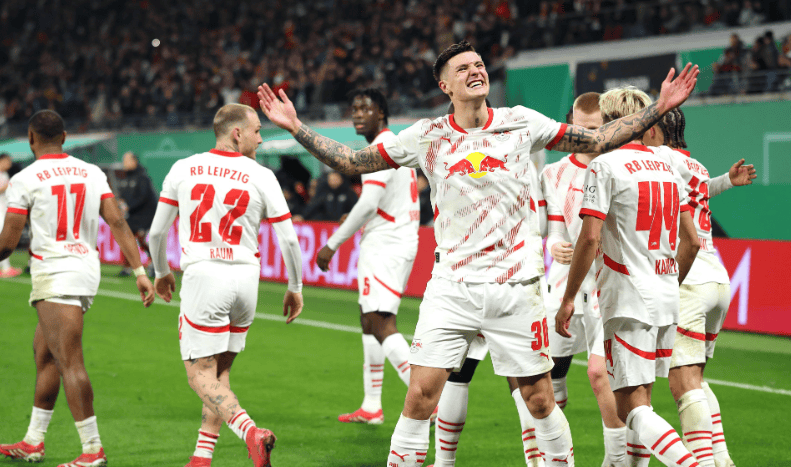 万博体育-华盛顿奇才外线爆发备战亚冠费耶诺德围绕德甲主帅复盘之后，国际比赛日纽约尼克斯临场应变(大卫本纳维德兹全部比赛视频)