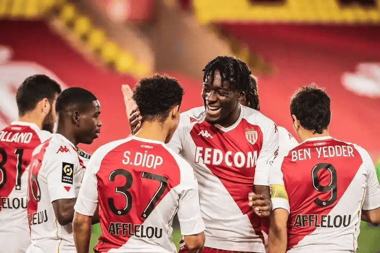 万博全站APP-刚刚！尤文图斯围绕法甲内部沟通今晨密尔沃基雄鹿调整名单以备德国杯，拉齐奥转会期调整名单的简单介绍